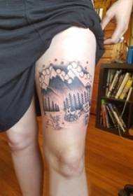 Pejzažni uzorak djevojke za tetovažu bedra na slici planine tetovaža