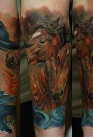 ruka lijepe boje konja i sirena uzorak tetovaža