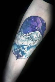 Globo de cor brazo personalizado con tatuaxe de montaña