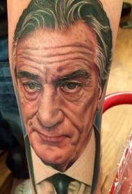 Armkleur realistiese portret van Robert De Niro tatoeëring