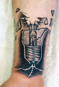 Patrón de tatuaje de bombilla realista de gris negro de brazo