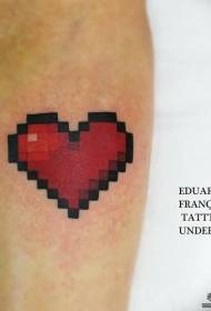 Patrón de tatuaje de corazón de mosaico de brazo pequeño