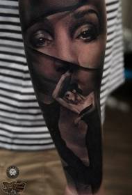 liten arm svart mystisk kvinne ansikt tatovering mønster