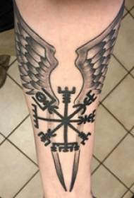 Engel vleuels tatoeëerpatroon meisiearm op swartgrys vlerke tatoeëer prentjie