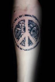 Braç estil de símbol pacífic amb diversos tatuatges de símbols