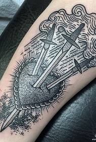 Ingalo encane ye-European and American dagger inhliziyo ebunjiwe iphethini ye-tattoo