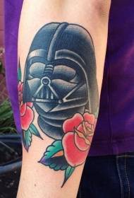 Tatuaje de casco e rosa de brazo Darth Vader