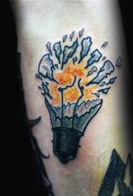 Immagine del tatuaggio della lampadina di esplosione di stile vecchia scuola di colore del braccio