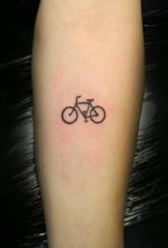 Roku minimālisma melnas tintes velosipēda tetovējums