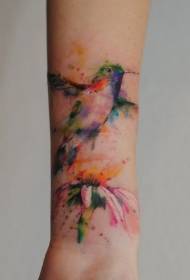 Χρώμα νερού βραχίονα χαριτωμένο μοτίβο τατουάζ κολιμπρί