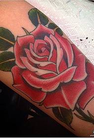 Small arm European and American rose school tattoo pattern