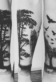 Mannelijke arm zwarte bomen en vogel tattoo patroon