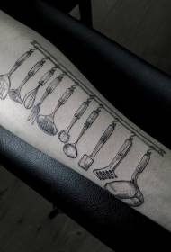 brazo negro gris utensilios de cocina profesional creativo tatuaje patrón