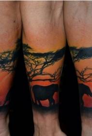 코끼리 문신 패턴 팔 좋은 색상의 사막 나무