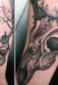 black gray style fun deer skull with bird tattoo pattern
