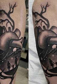 modello di tatuaggio meccanico a cuore grigio scena nera dell'artista tatuatore Gabriel