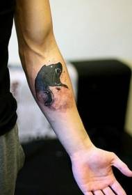 lengan pola tato kepala beruang hitam dan putih magis