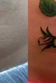 Татуировките правят вашите белези да излизат от цветя