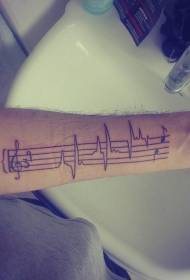 Notes de línies d’estrelles negres i patró de tatuatge ECG a l’esquena