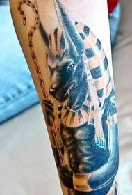 naslikao uzorak tetovaža egipatskog boga