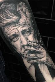 lengan sekolah tua pria merokok hitam pola tato potret