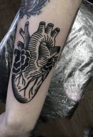 сърце татуировка модел в различни черни тонове Сърце татуировка модел