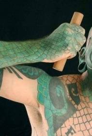面對全身綠蜥蜴紋身圖案