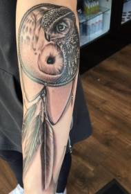 чорно-білі сова і пір'я татуювання візерунок реалістичний стиль