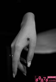 hukou simple black and white star tattoo