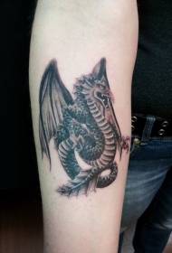 patró de tatuatge de drac d’ales negre de braç