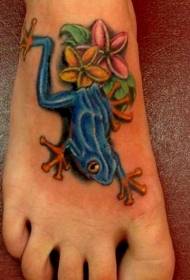 脚背蓝色青蛙带着一束花纹身图案