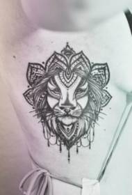 beauty side rib personality lion totem tattoo pattern