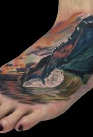 女性脚背彩绘大波浪纹身图案