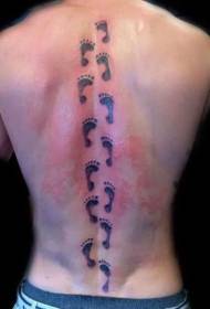 daugybė juodų kūdikių pėdsakų tatuiruotės ant nugaros