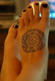 Instep fashion totem tattoo picture