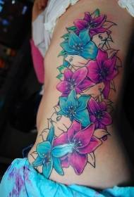 motivo tatuaggio giglio blu e viola a coste laterali