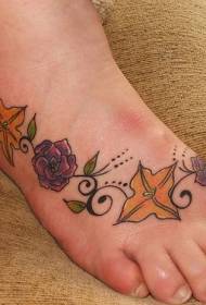 laiptelių spalvos plotis Antkaulio rudens gėlių tatuiruotė paveikslėlis