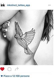 dívka straně hrudníku linie vlaštovka tetování vzor