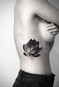 muundo wa tattoo ya kiuno cha lotus