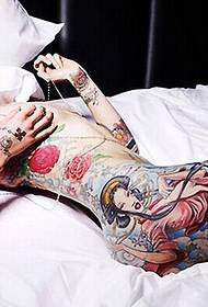 wanita sideways potret tato tempat tidur gambar keindahan pola apresiasi
