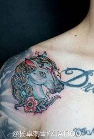 nenos Patrón de tatuaxe de cabalo elegante e guapo no ombreiro