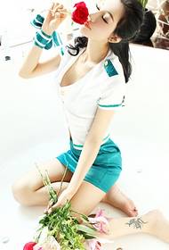 kecantikan seksi Jin Meixin pembantu baju seragam kaki cantik tato gambar gambar