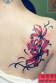 gadis bahu indah pola tato bunga Bianhua