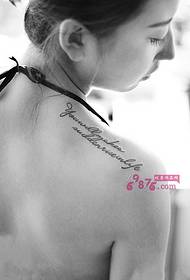 krása rameno černé a bílé anglické tetování 115240 - černobílé anglické krásné rameno tetování 115241 - dominantní kobylka květina tele tele tetování scéna