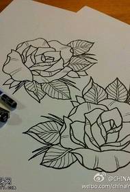 Naskah galur mawar dibagi ku musium tattoo pangsaéna