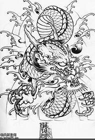 Твори татуювання показують рукописи Дракона Вень