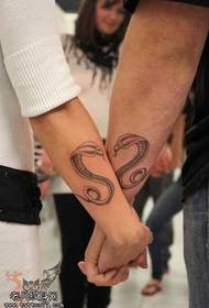 hand snake couple tattoo pattern