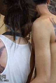 model de tatuaj cuplu înger umăr