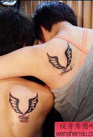 двојна тетоважа: рамо двојка тотем крилја шема на тетоважа