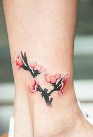 frisse en aangename blote voeten pruimtattoo-tatoeage